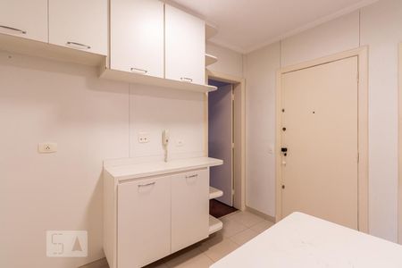Apartamento à venda com 142m², 4 quartos e 3 vagas Apartamento à venda com 142m², 4 quartos e 3 vagasCozinha
