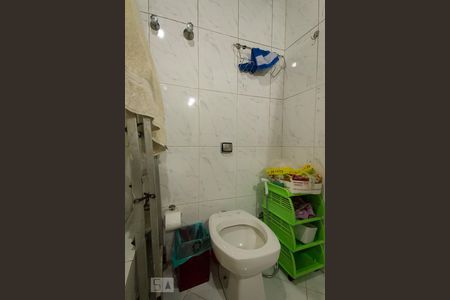 Casa à venda com 226m², 3 quartos e 3 vagasBanheiro