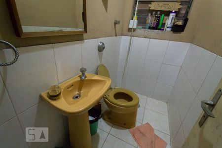 Casa à venda com 226m², 3 quartos e 3 vagasBanheiro de Serviço