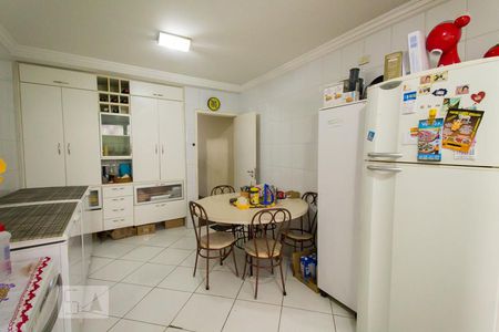 Casa à venda com 226m², 3 quartos e 3 vagasCozinha