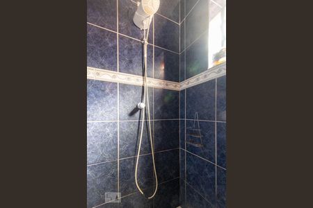 Casa de condomínio à venda com 160m², 3 quartos e 1 vagaBanheiro 2