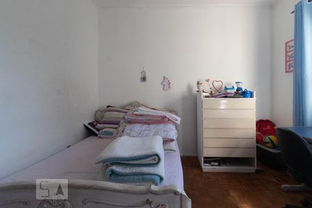 Casa de condomínio à venda com 160m², 3 quartos e 1 vagaQuarto 2