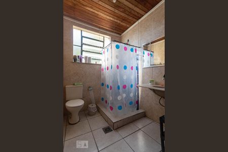 Casa de condomínio à venda com 160m², 3 quartos e 1 vagaBanheiro