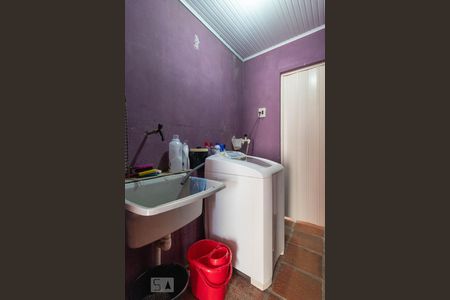 Casa de condomínio à venda com 160m², 3 quartos e 1 vagaÁrea de Serviço