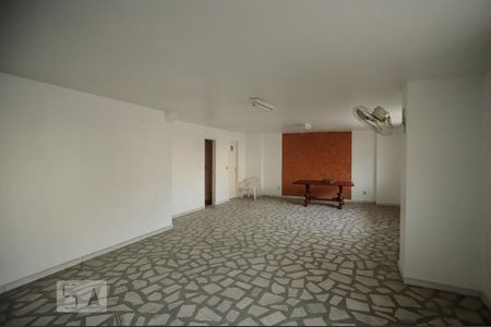 Apartamento à venda com 110m², 3 quartos e 1 vaga Apartamento à venda com 110m², 3 quartos e 1 vagaÁrea comum