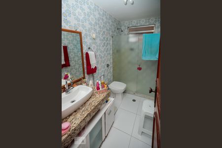 Apartamento à venda com 110m², 3 quartos e 1 vaga Apartamento à venda com 110m², 3 quartos e 1 vagaBanheiro suíte