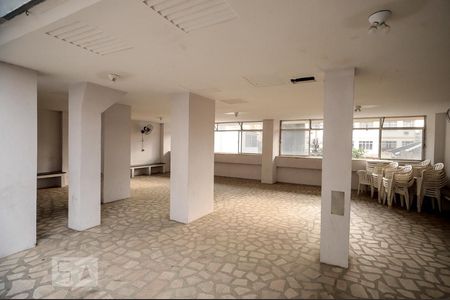 Apartamento à venda com 110m², 3 quartos e 1 vaga Apartamento à venda com 110m², 3 quartos e 1 vagaÁrea comum - Salão de festas