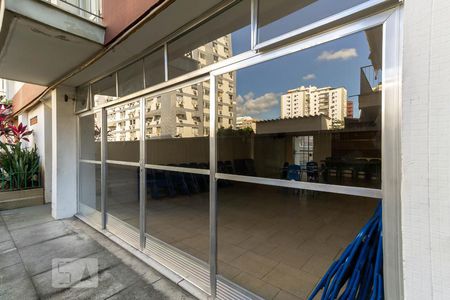 Apartamento para alugar com 80m², 3 quartos e 1 vaga Apartamento para alugar com 80m², 3 quartos e 1 vagaÁrea comum - Salão de festas