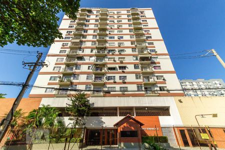 Apartamento para alugar com 80m², 3 quartos e 1 vaga Apartamento para alugar com 80m², 3 quartos e 1 vagaFachada