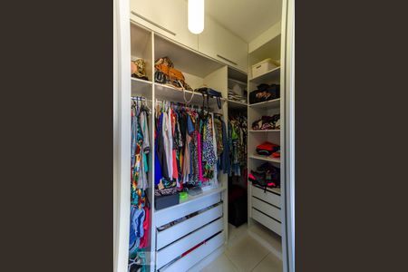 Apartamento para alugar com 80m², 3 quartos e 1 vaga Apartamento para alugar com 80m², 3 quartos e 1 vagaQuarto 3 - Closet
