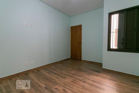 Casa à venda com 170m², 3 quartos e 1 vagaSuíte 2