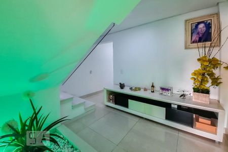 Casa à venda com 450m², 4 quartos e 6 vagasHall