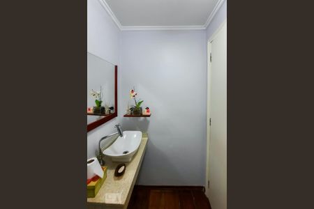 Casa à venda com 450m², 4 quartos e 6 vagasLavabo 2