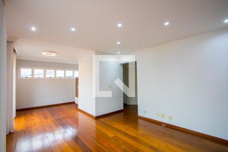 Sala de apartamento para alugar com 3 quartos, 128m² em Vila Bastos, Santo André