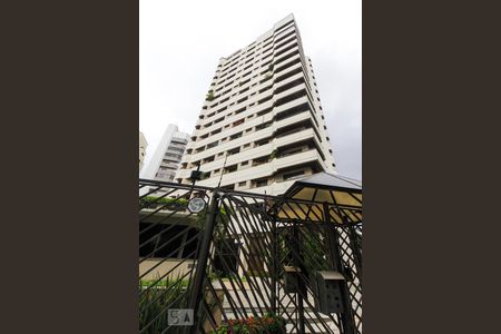 Apartamento para alugar com 300m², 4 quartos e 4 vagas Apartamento para alugar com 300m², 4 quartos e 4 vagasFachada