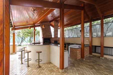 Apartamento para alugar com 300m², 4 quartos e 4 vagas Apartamento para alugar com 300m², 4 quartos e 4 vagasÁrea comum - Churrasqueira