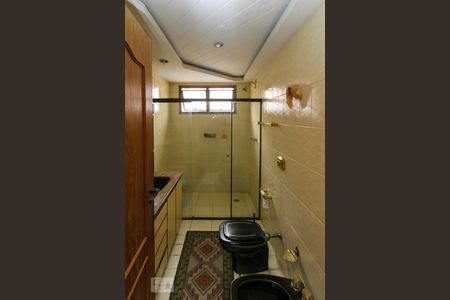 Apartamento para alugar com 300m², 4 quartos e 4 vagas Apartamento para alugar com 300m², 4 quartos e 4 vagasBanheiro da Suite 03