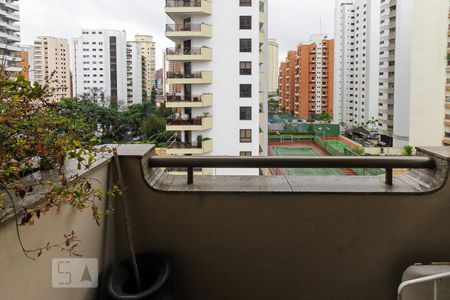 Apartamento para alugar com 300m², 4 quartos e 4 vagas Apartamento para alugar com 300m², 4 quartos e 4 vagasVaranda da Suite