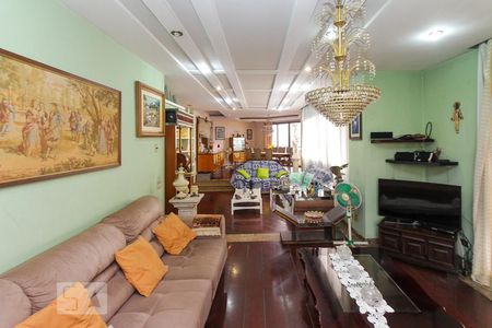 Apartamento para alugar com 300m², 4 quartos e 4 vagas Apartamento para alugar com 300m², 4 quartos e 4 vagasSala 02