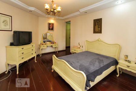 Apartamento para alugar com 300m², 4 quartos e 4 vagas Apartamento para alugar com 300m², 4 quartos e 4 vagasSuite