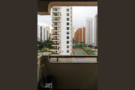 Apartamento para alugar com 300m², 4 quartos e 4 vagas Apartamento para alugar com 300m², 4 quartos e 4 vagasVaranda da Suite