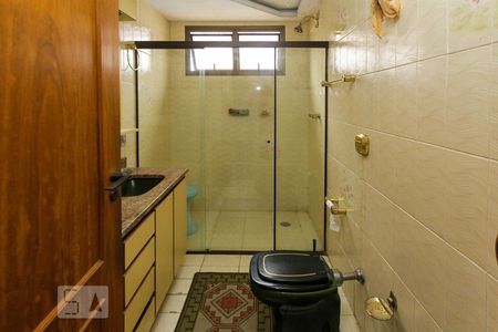 Apartamento para alugar com 300m², 4 quartos e 4 vagas Apartamento para alugar com 300m², 4 quartos e 4 vagasBanheiro da Suite 03