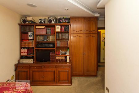 Apartamento para alugar com 300m², 4 quartos e 4 vagas Apartamento para alugar com 300m², 4 quartos e 4 vagasSuite 02