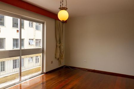 Apartamento à venda com 330m², 4 quartos e 2 vagas Apartamento à venda com 330m², 4 quartos e 2 vagasSuíte