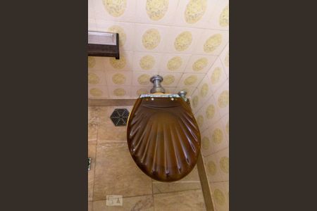 Apartamento à venda com 330m², 4 quartos e 2 vagas Apartamento à venda com 330m², 4 quartos e 2 vagasLavabo