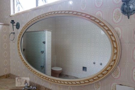 Apartamento à venda com 330m², 4 quartos e 2 vagas Apartamento à venda com 330m², 4 quartos e 2 vagasBanheiro Social