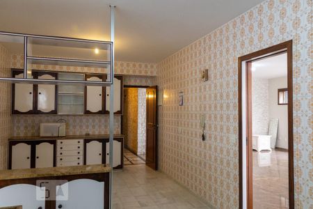 Apartamento à venda com 330m², 4 quartos e 2 vagas Apartamento à venda com 330m², 4 quartos e 2 vagasCozinha