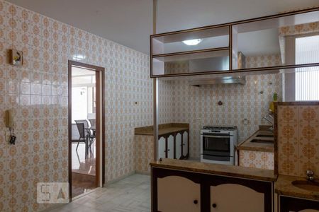 Apartamento à venda com 330m², 4 quartos e 2 vagas Apartamento à venda com 330m², 4 quartos e 2 vagasCozinha