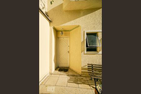 Casa de condomínio para alugar com 100m², 3 quartos e 2 vagas Casa de condomínio para alugar com 100m², 3 quartos e 2 vagasEntrada