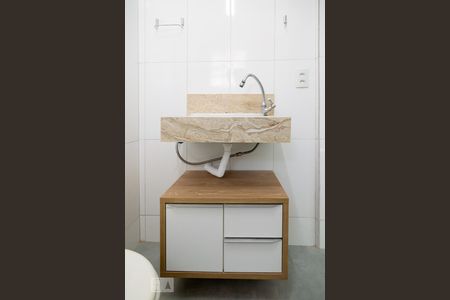 Banheiro Social de apartamento para alugar com 1 quarto, 27m² em Vila Cruzeiro, São Paulo