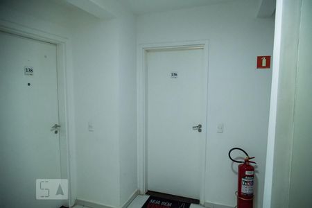 Apartamento à venda com 53m², 2 quartos e 1 vaga Apartamento à venda com 53m², 2 quartos e 1 vagaHall