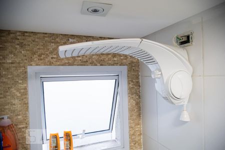 Apartamento à venda com 53m², 2 quartos e 1 vaga Apartamento à venda com 53m², 2 quartos e 1 vagaBanheiro - chuveiro
