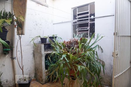 Casa à venda com 192m², 5 quartos e 1 vaga Casa à venda com 192m², 5 quartos e 1 vagaCasa 2 - Quintal