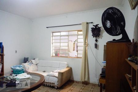 Casa à venda com 192m², 5 quartos e 1 vaga Casa à venda com 192m², 5 quartos e 1 vagaCasa 2 - Sala