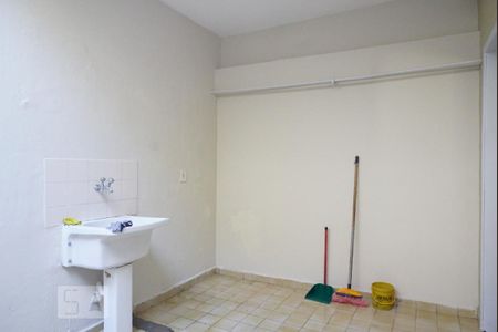 Casa à venda com 192m², 5 quartos e 1 vaga Casa à venda com 192m², 5 quartos e 1 vagaCasa 1 - Lavanderia