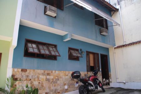 Casa à venda com 110m², 2 quartos e 1 vagaFachada da casa