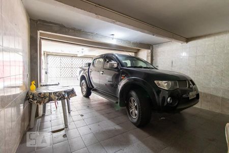 Casa à venda com 250m², 4 quartos e 3 vagas Casa à venda com 250m², 4 quartos e 3 vagasGaragem