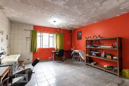 Casa à venda com 250m², 4 quartos e 3 vagas Casa à venda com 250m², 4 quartos e 3 vagasQuarto de Serviço