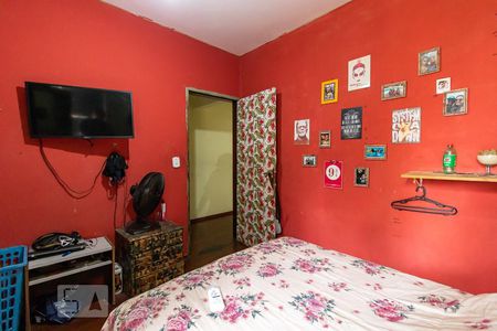 Casa à venda com 250m², 4 quartos e 3 vagas Casa à venda com 250m², 4 quartos e 3 vagasQuarto 2