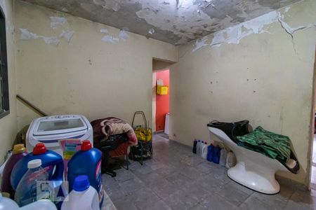 Casa à venda com 250m², 4 quartos e 3 vagas Casa à venda com 250m², 4 quartos e 3 vagasÁrea de Serviço