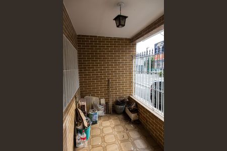 Casa à venda com 200m², 2 quartos e 1 vaga Casa à venda com 200m², 2 quartos e 1 vagaQuintal