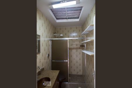 Casa à venda com 200m², 2 quartos e 1 vaga Casa à venda com 200m², 2 quartos e 1 vagaBanheiro