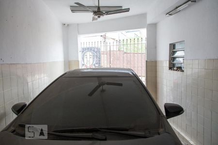 Casa à venda com 200m², 2 quartos e 1 vaga Casa à venda com 200m², 2 quartos e 1 vagaGaragem