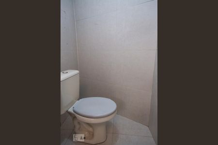 Casa à venda com 200m², 2 quartos e 1 vaga Casa à venda com 200m², 2 quartos e 1 vagaBanheiro 2