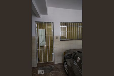 Casa à venda com 200m², 2 quartos e 1 vaga Casa à venda com 200m², 2 quartos e 1 vagaGaragem