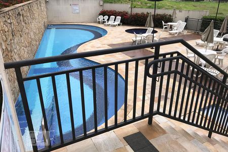 Apartamento à venda com 62m², 3 quartos e 1 vaga Apartamento à venda com 62m², 3 quartos e 1 vagaÁrea comum - Piscina